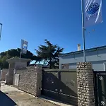 Ξενοδοχείο με διαμερίσματα Samare &